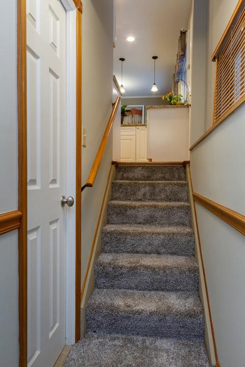 560 Hillcrest Blvd, Hoffman Estates, IL 60169 photo 20