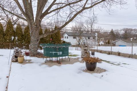 560 Hillcrest Blvd, Hoffman Estates, IL 60169 photo 29