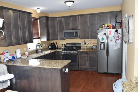 5708 Stonebridge Trl, Mchenry, IL 60050 photo 2