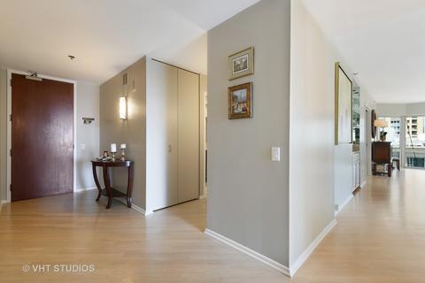 100 E Huron St #1503, Chicago, IL 60611 photo 4