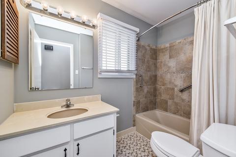 1602 Leytonstone Dr, Wheaton, IL 60189 photo 16