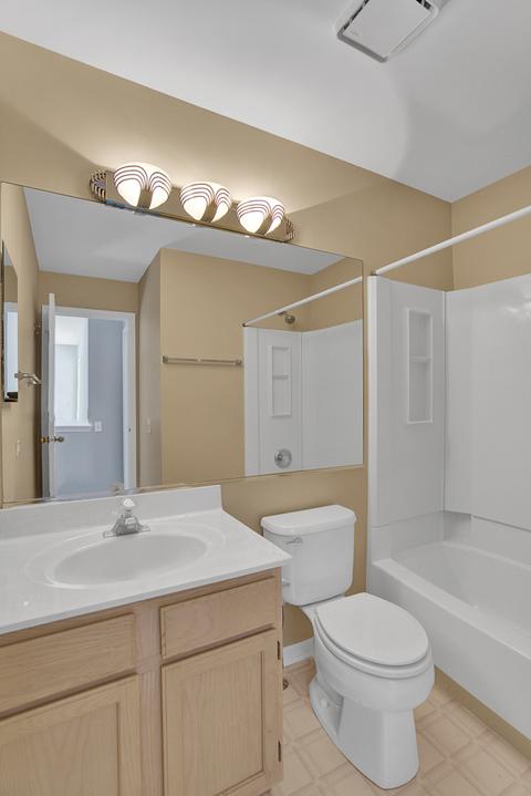 1295 Summersweet Ln, Bartlett, IL 60103 photo 9