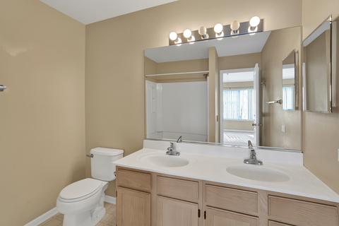 1295 Summersweet Ln, Bartlett, IL 60103 photo 13