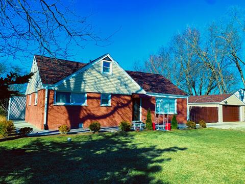 96 Fox Ln, Wheeling, IL 60090 photo 2