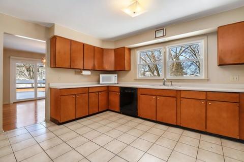 1846 Hoover Ct, Rolling Meadows, IL 60008 photo 13