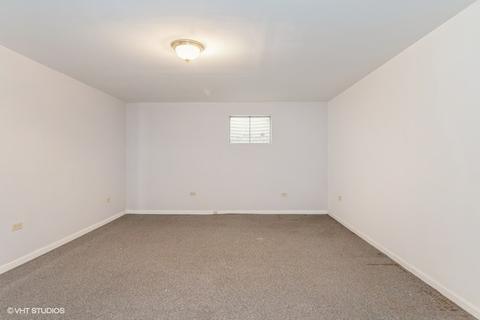 3665 N Firestone Dr, Hoffman Estates, IL 60192 photo 9