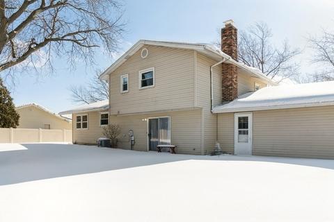 3665 N Firestone Dr, Hoffman Estates, IL 60192 photo 10