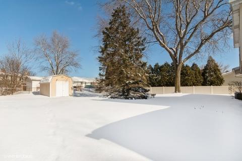 3665 N Firestone Dr, Hoffman Estates, IL 60192 photo 11