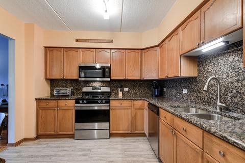 100 N Gary Ave #207, Wheaton, IL 60187 photo 5