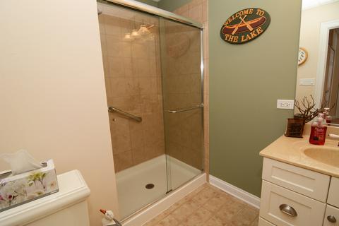 385 Sundown Ct #E, Wauconda, IL 60084 photo 23