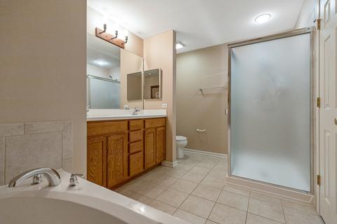 4074 Pompton Ave, Elgin, IL 60124 photo 17