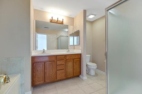 4074 Pompton Ave, Elgin, IL 60124 photo 16