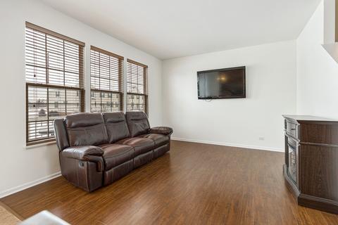 4074 Pompton Ave, Elgin, IL 60124 photo 11