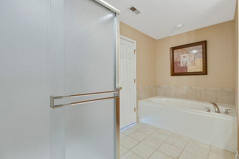 4074 Pompton Ave, Elgin, IL 60124 photo 18