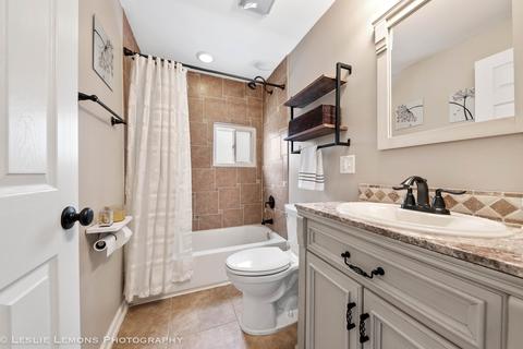 130 83rd St, Willowbrook, IL 60527 photo 17