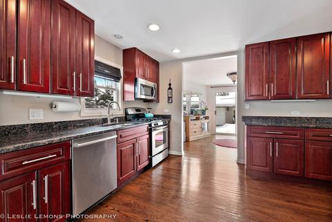 130 83rd St, Willowbrook, IL 60527 photo 10