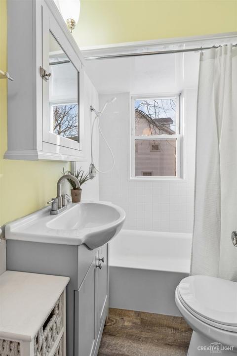 822 E Indiana St, Wheaton, IL 60187 photo 8