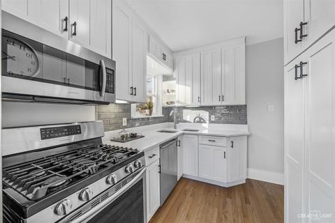 822 E Indiana St, Wheaton, IL 60187 photo 7