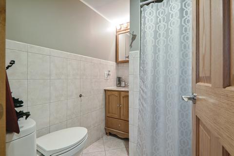7748 S Octavia Ave, Bridgeview, IL 60455 photo 18