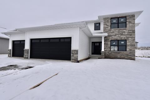 506 Raef Rd, Downs, IL 61736 photo 2