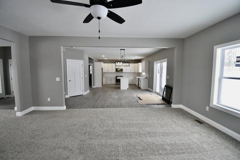 506 Raef Rd, Downs, IL 61736 photo 6