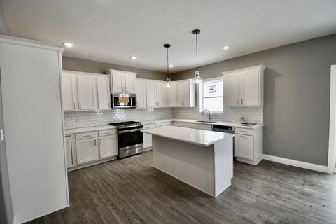 506 Raef Rd, Downs, IL 61736 photo 5