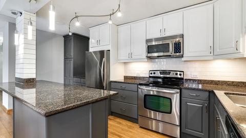 71 E Division St #604, Chicago, IL 60610 photo 9