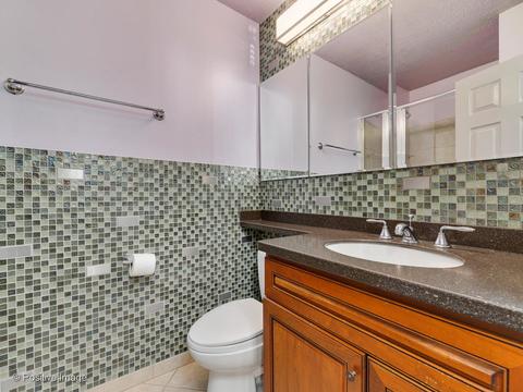 71 E Division St #604, Chicago, IL 60610 photo 13