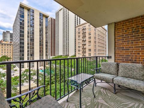 71 E Division St #604, Chicago, IL 60610 photo 17