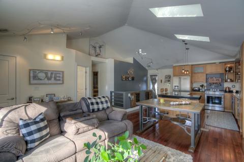 520 W Byron Ave, Addison, IL 60101 photo 3