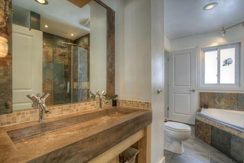520 W Byron Ave, Addison, IL 60101 photo 9