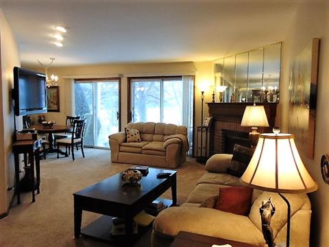 1600 Warwick Ct #C1, Wheeling, IL 60090 photo 4