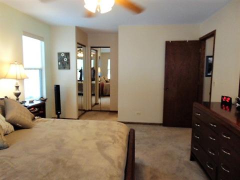 1600 Warwick Ct #C1, Wheeling, IL 60090 photo 11