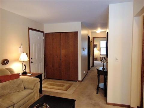 1600 Warwick Ct #C1, Wheeling, IL 60090 photo 8
