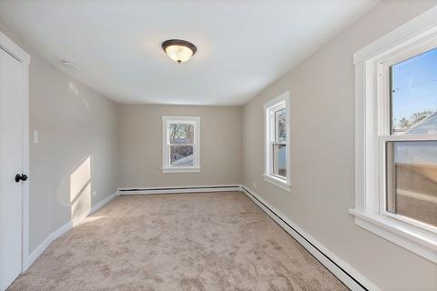 457 Hill Ave, Elgin, IL 60120 photo 12