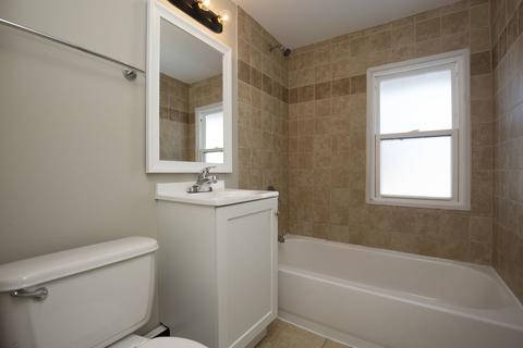 457 Hill Ave, Elgin, IL 60120 photo 10