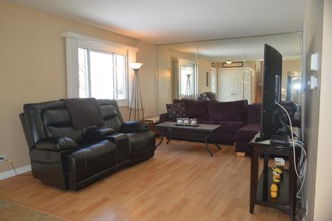 805 Beechtree Ln, Bartlett, IL 60103 photo 7