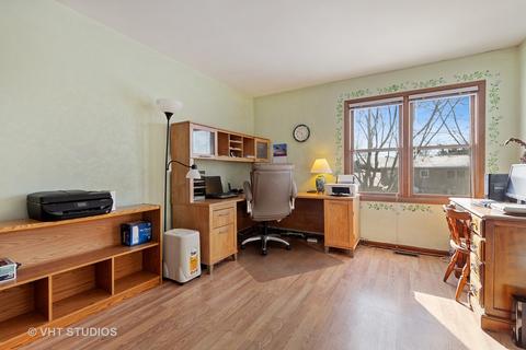 3413 W Lorient Dr, Mchenry, IL 60050 photo 10