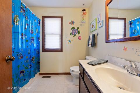 3413 W Lorient Dr, Mchenry, IL 60050 photo 11