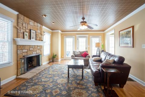 17 E Maple Ave, Roselle, IL 60172 photo 9