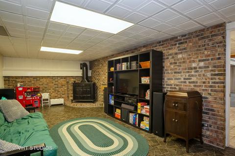 17 E Maple Ave, Roselle, IL 60172 photo 17