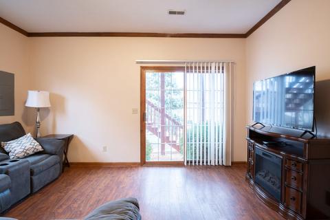 1306 Henry St, Normal, IL 61761 photo 30
