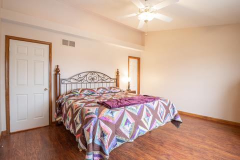 1306 Henry St, Normal, IL 61761 photo 9