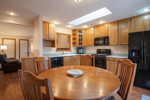 1306 Henry St, Normal, IL 61761 photo 5