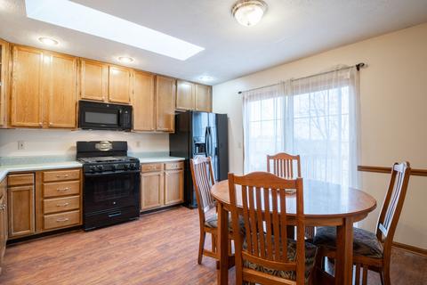 1306 Henry St, Normal, IL 61761 photo 4