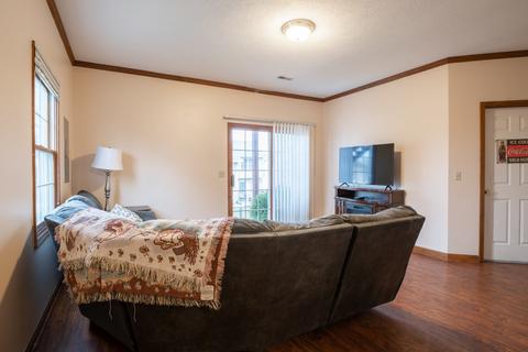 1306 Henry St, Normal, IL 61761 photo 17