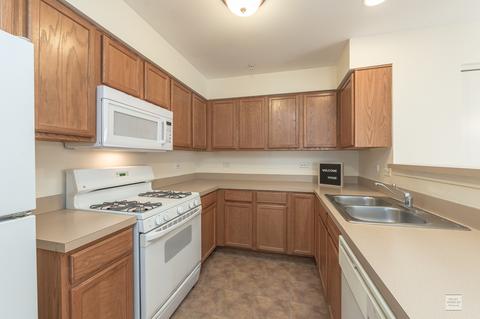 2511 Dickens Dr, Aurora, IL 60503 photo 7