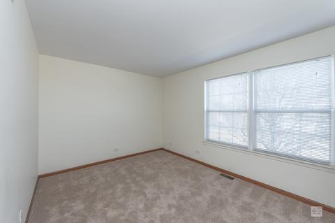 2511 Dickens Dr, Aurora, IL 60503 photo 15