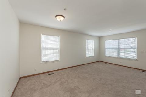 2511 Dickens Dr, Aurora, IL 60503 photo 6