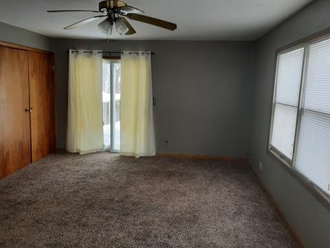 221 E Kirke Gate, Lee, IL 60530 photo 2